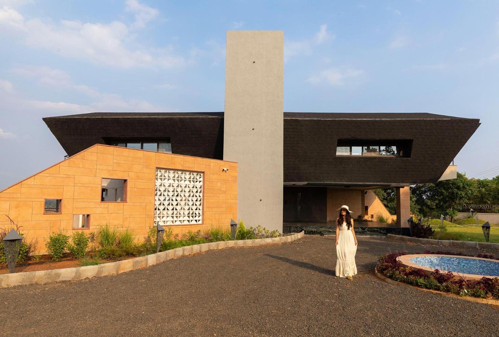Pearl Lakeview Mansion By Stayvista - Lakeside Villa With Infinity Pool, Jacuzzi, In-House Theatre & Games Room Igatpuri Kültér fotó