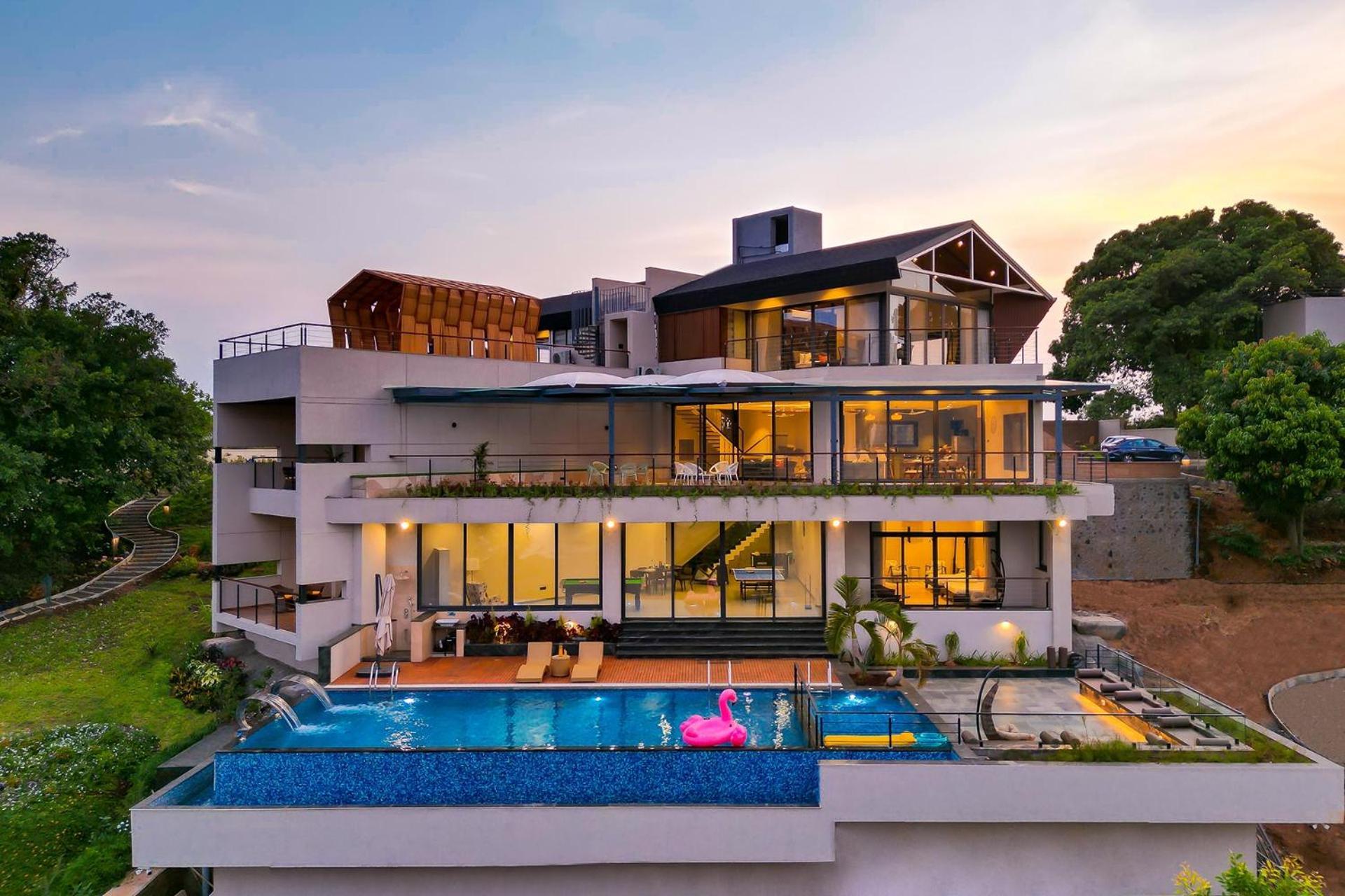 Pearl Lakeview Mansion By Stayvista - Lakeside Villa With Infinity Pool, Jacuzzi, In-House Theatre & Games Room Igatpuri Kültér fotó